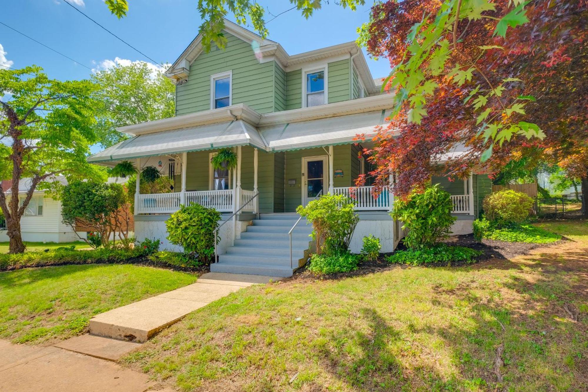 Large Lynchburg Family Home With Hot Tub 4 Mi To Lu Exterior photo